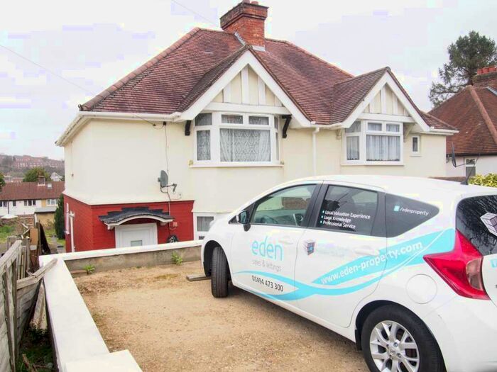 3 Bedroom Semi-Detached House To Rent In Suffield Road, High Wycombe, HP11