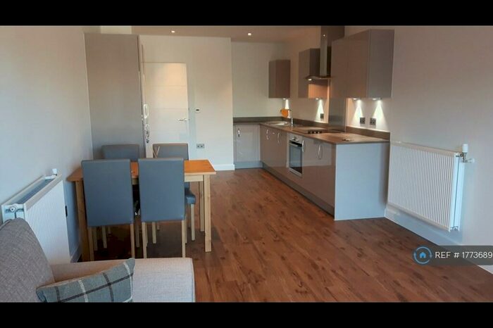 2 Bedroom Flat To Rent In Rolfe Terrace, London, SE18