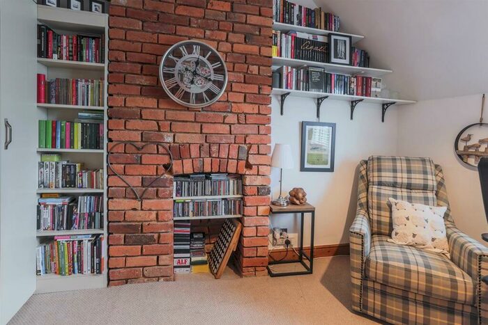 2 Bedroom Cottage For Sale In The Green, Great Bowden, Market Harborough, LE16