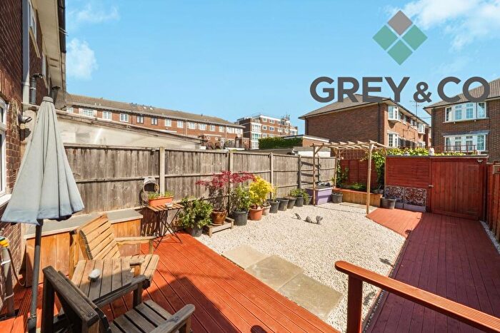 3 Bedroom End Of Terrace House For Sale In Rosecroft Walk Wembley, HA0