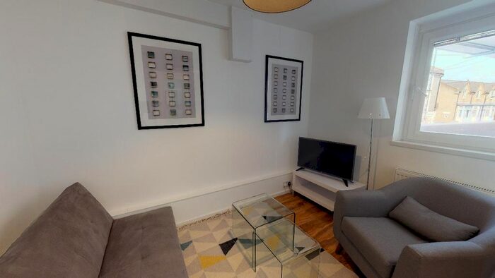 2 Bedroom Flat To Rent In Hadyn Park Road, London, W12