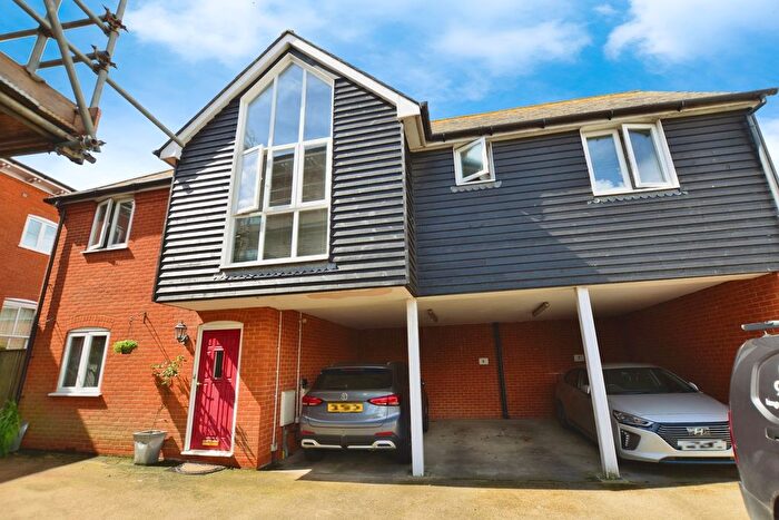 2 Bedroom Flat For Sale In The Elms, Dymchurch Road, New Romney, TN28