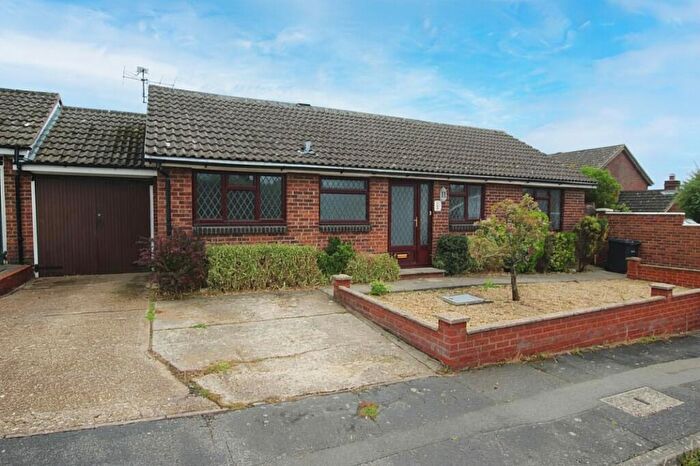 3 Bedroom Bungalow To Rent In Rockall Close, Haverhill, Suffolk, CB9