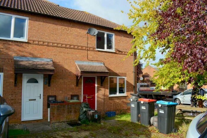 1 Bedroom Semi-Detached House To Rent In Rillington Gardens, Milton Keynes, MK4