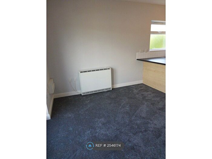 2 Bedroom Flat To Rent In Broad Street, Long Eaton, Nottingham, NG10