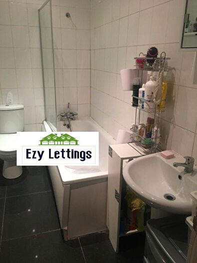 1 Bedroom Flat To Rent In Streatham High Road, Streatham, SW16