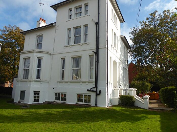 2 Bedroom Flat To Rent In Eastern Avenue, Reading, Berkshire, RG1