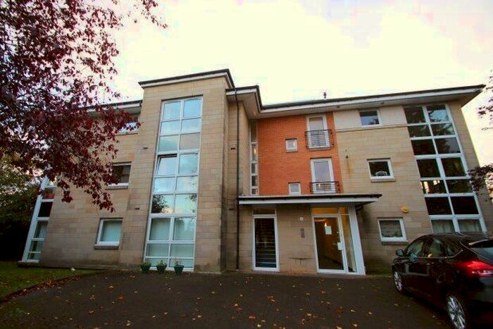 2 Bedroom Flat To Rent In Broompark Circus, Glasgow, G31