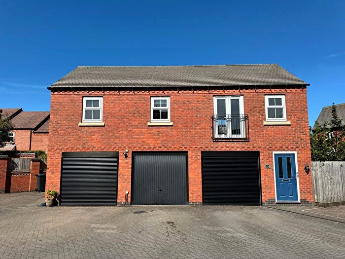 2 Bedroom Coach House To Rent In Flora Grove, Ashby-De-La-Zouch, LE65