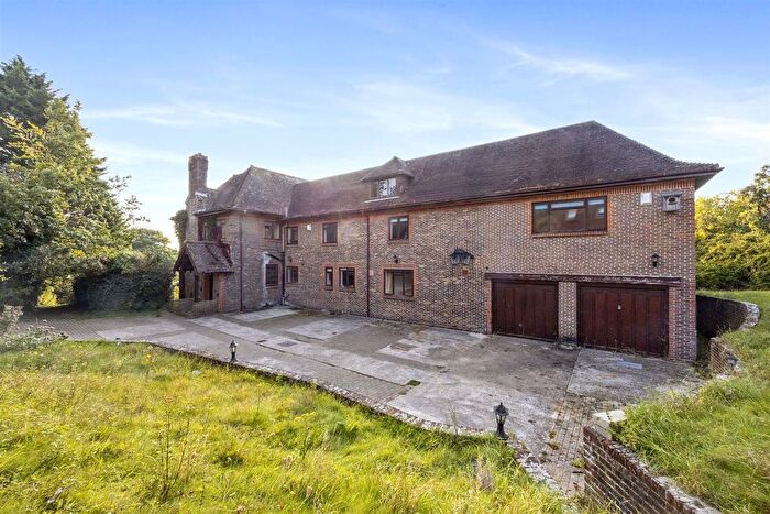 6 Bedroom Property To Rent In Links Road, Findon Valley, Worthing, BN14
