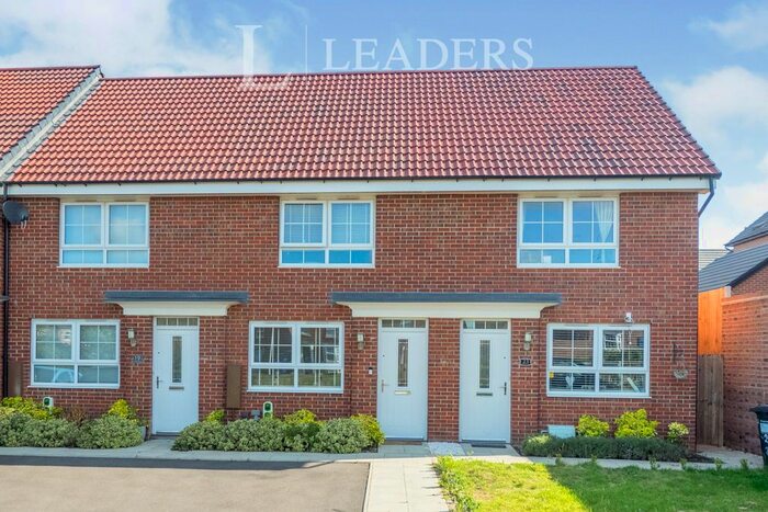 2 Bedroom Town House To Rent In Woodward Drive, Warwick, CV34