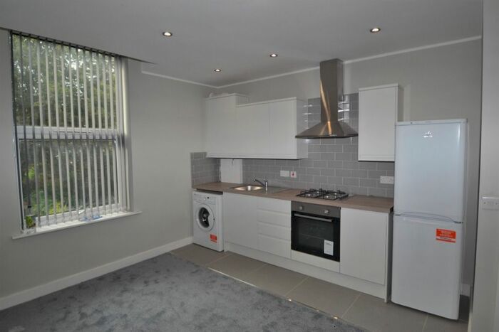 2 Bedroom Flat To Rent In Westfield Terrace, Chapel Allerton, Leeds, LS7