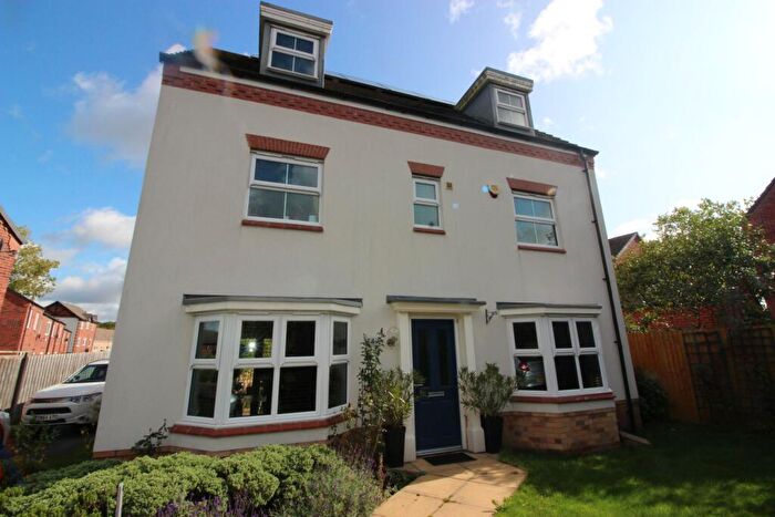 5 Bedroom Detached House To Rent In Hayling Drive, Birmingham, B36