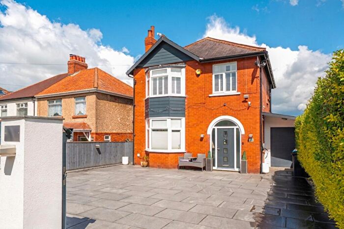 3 Bedroom Detached House For Sale In Kingsley Road, Harrogate, HG1