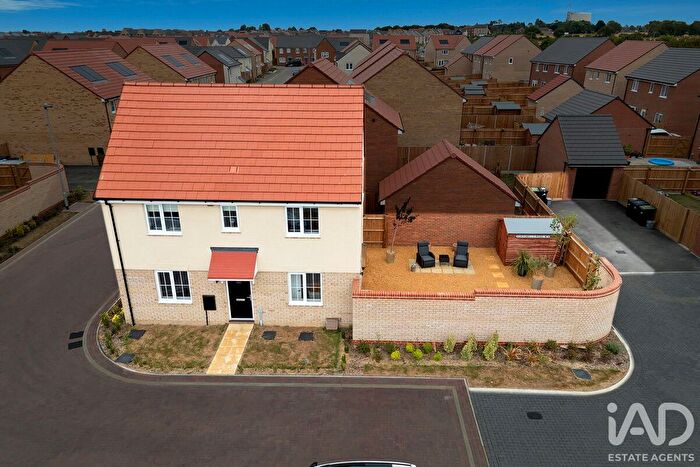 3 Bedroom Detached House For Sale In Entwistle Walk, Littleport, Cambridgeshire, CB6