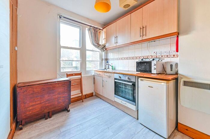 Studio To Rent In Stoke Newington Church Street, Stoke Newington, London, N16