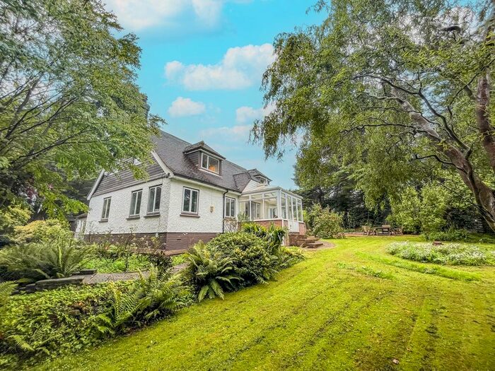 4 Bedroom Detached House For Sale In Forewood Lane, Crowhurst, TN33