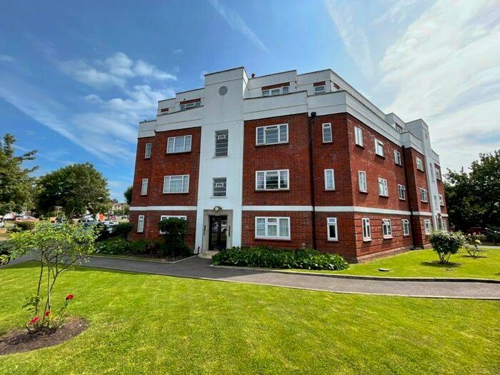 2 Bedroom Flat To Rent In Hale Lane, Mill Hill, NW7