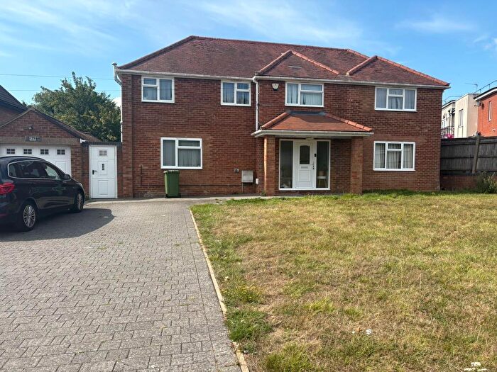 4 Bedroom Detached House To Rent In Totteridge Lane, High Wycombe, HP13
