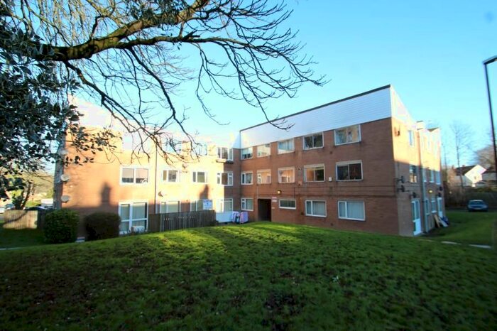 2 Bedroom Flat To Rent In Chapel House, 1 Woodland Grove LS7