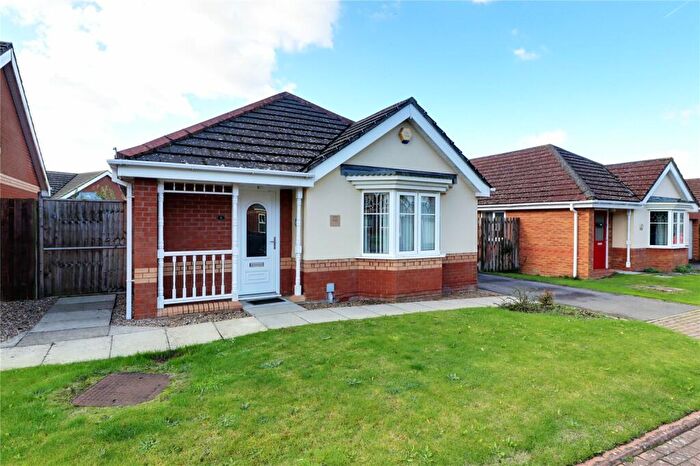 2 Bedroom Bungalow For Sale In Woodpecker Way, Kirton Lindsey, Lincolnshire, DN21