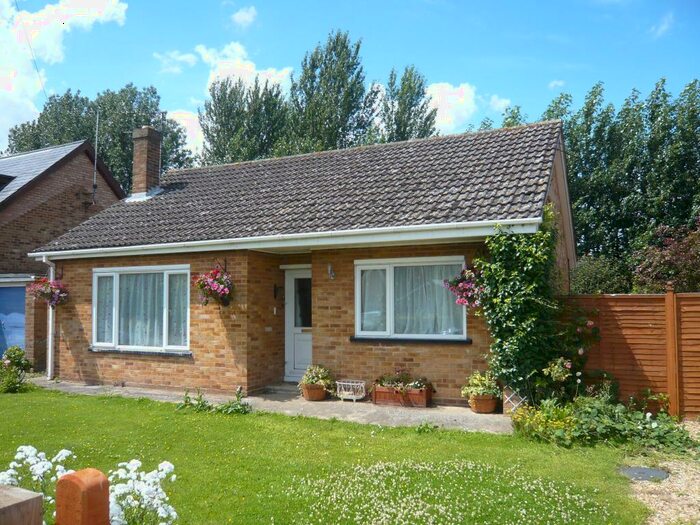 2 Bedroom Detached Bungalow To Rent In Listers Road, Upwell, Wisbech, PE14
