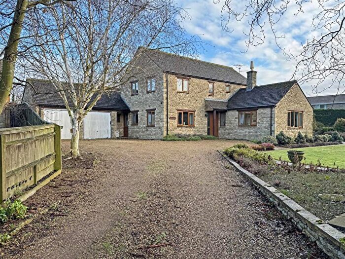 4 Bedroom Detached House For Sale In Foundry Road, Ryhall, Stamford, PE9