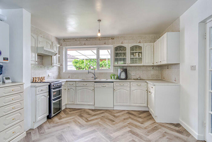3 Bedroom Bungalow For Sale In Inverclyde Road, Lower Parkstone, Poole, BH14