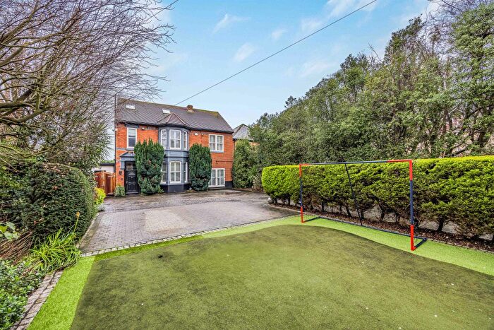 5 Bedroom Detached House For Sale In Drayton, Hampshire, PO6