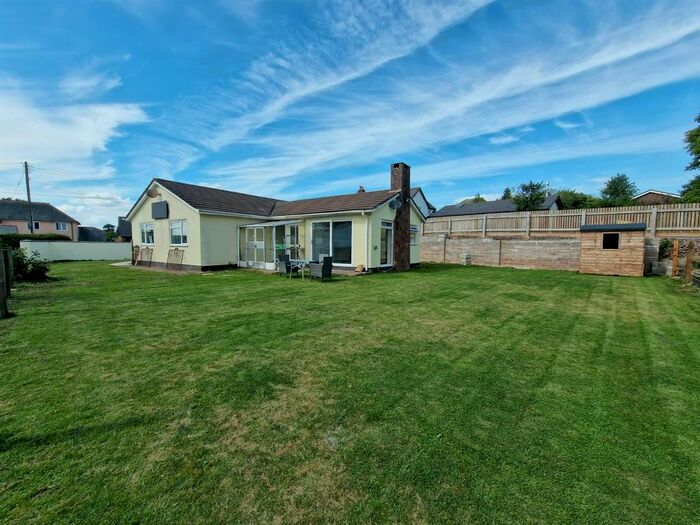 3 Bedroom Bungalow For Sale In Rackenford, Tiverton, EX16