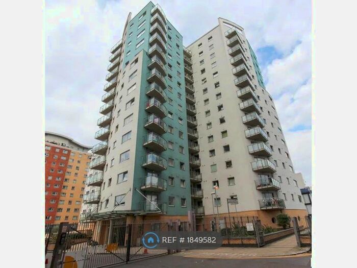 2 Bedroom Flat To Rent In City View, Ilford, IG1