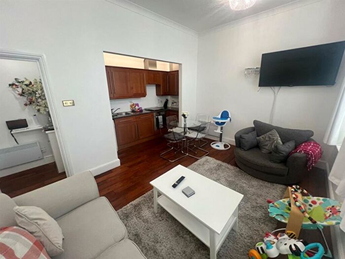 1 Bedroom Flat To Rent In Owls Road, Bournemouth, BH5