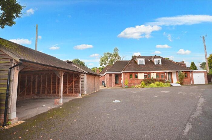 4 Bedroom Detached House For Sale In Loosehanger, Redlynch, Salisbury, Wiltshire, SP5
