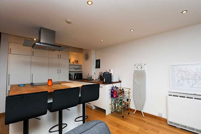 2 Bedroom Flat For Sale In Waterloo Warehouse, Waterloo Road, Liverpool, L3