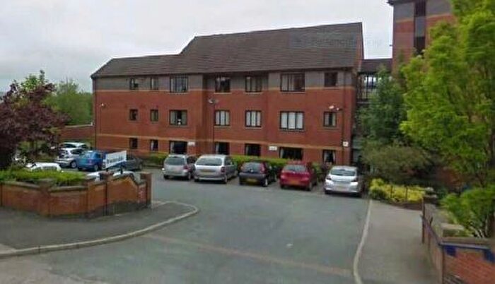 1 Bedroom Flat To Rent In Brackendale, Albion Street, Blackburn, BB2