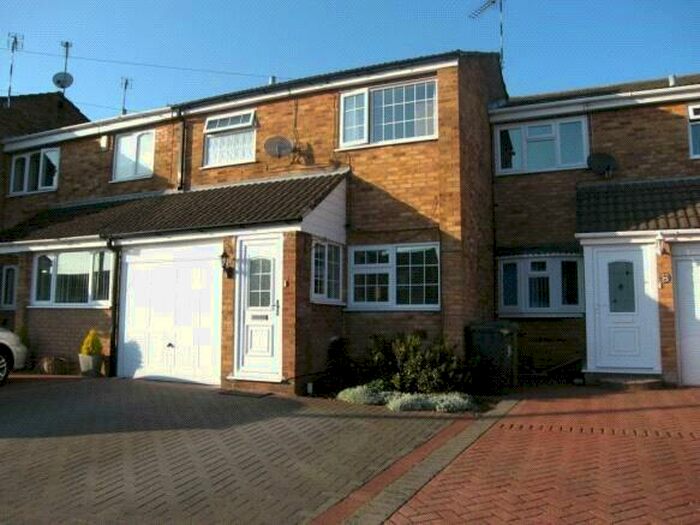 3 Bedroom Semi-Detached House To Rent In Joseph Luckman Road, Bedworth, Warwickshire, CV12