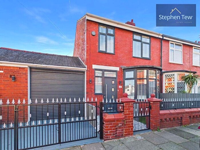 3 Bedroom Semi Detached House For Sale In Ord Avenue, Blackpool, FY4