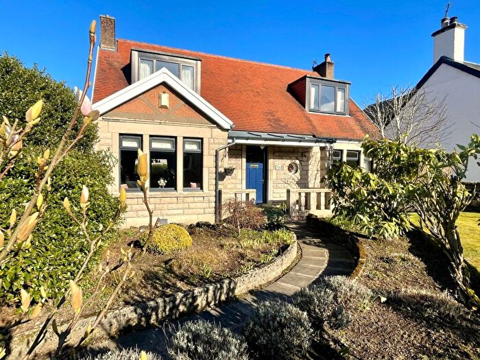 4 Bedroom Detached House For Sale In Langdale Muirs, Kinross, KY13