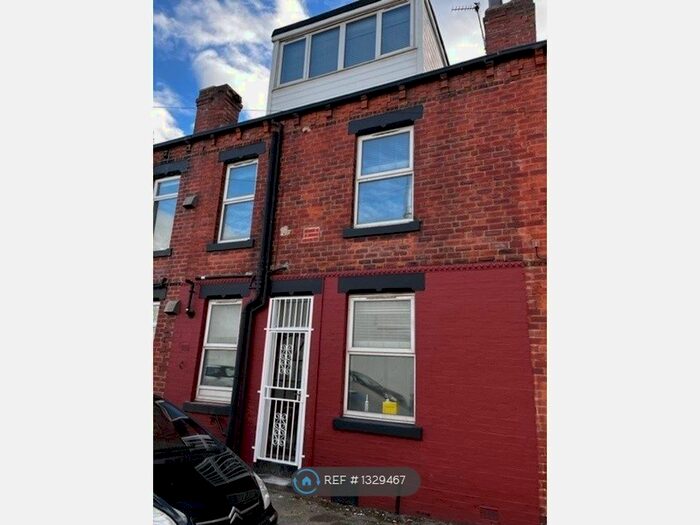 2 Bedroom Terraced House To Rent In Salisbury Avenue, Leeds, LS12