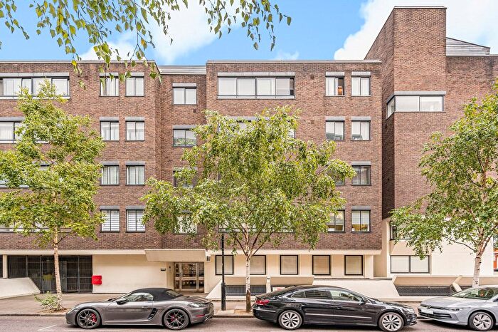 2 Bedroom Flat To Rent In Harley Street, Marylebone, London, W1G