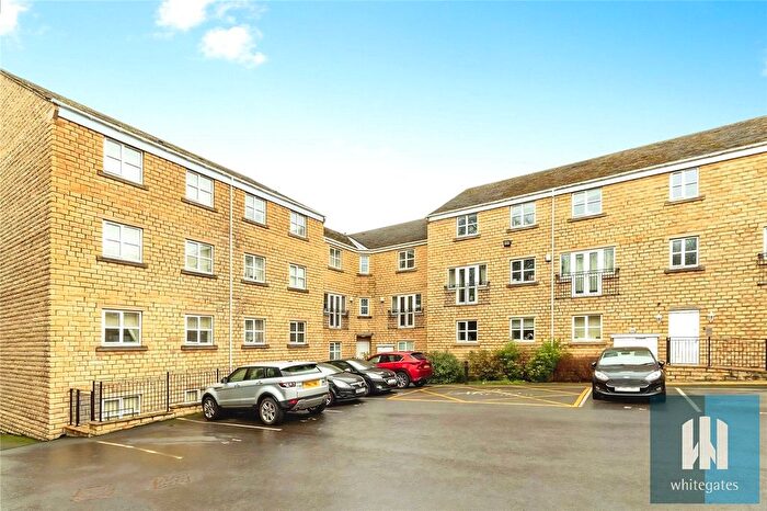 2 Bedroom Flat For Sale In Croft Court, Mount Lane, Rastrick, Brighouse, HD6