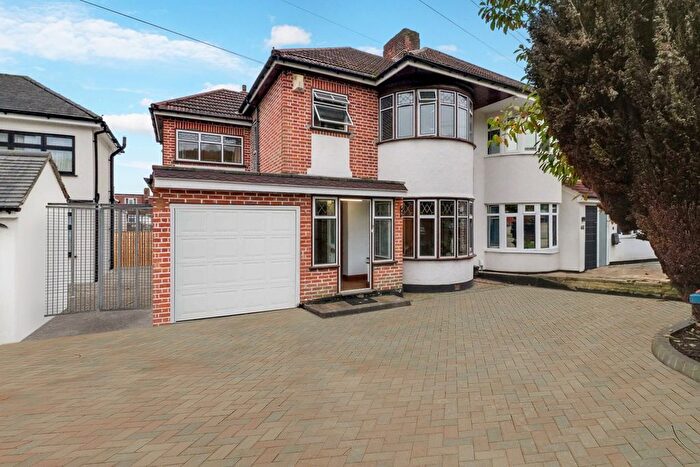5 Bedroom Semi-Detached House To Rent In Vernon Drive, Stanmore, HA7