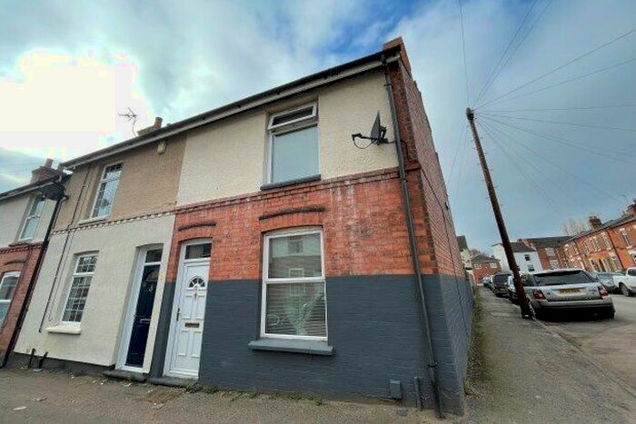 2 Bedroom Property To Rent In Elm Avenue, Nottingham, NG4