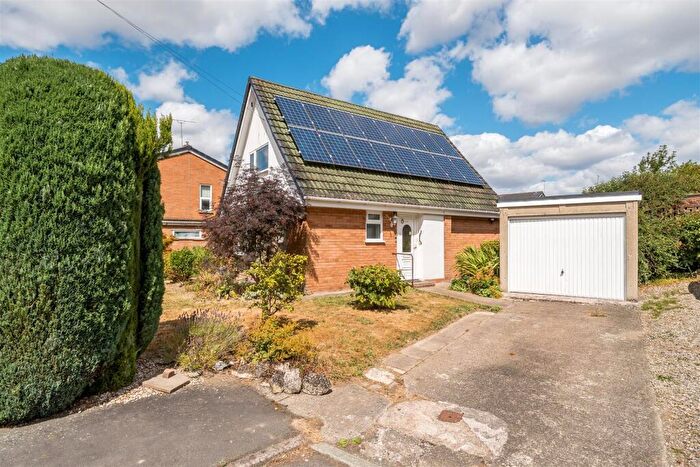 3 Bedroom Detached Bungalow For Sale In Crogen, Chirk, Wrexham., LL14