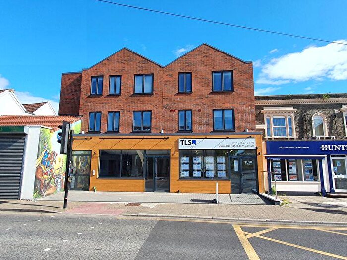 1 Bedroom Apartment To Rent In Two Mile Hill Road, Kingswood, Bristol, BS15