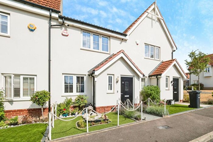 2 Bedroom Terraced House For Sale In Five Oaks Lane, Chigwell, IG7