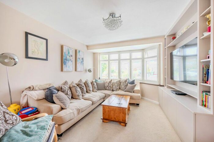 3 Bedroom Property To Rent In Chatsworth Gardens, Harrow, HA2