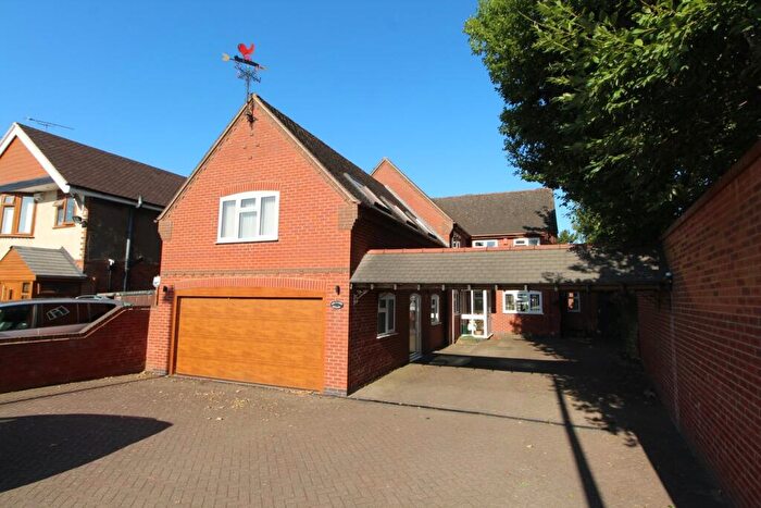 5 Bedroom Detached House For Sale In Leicester Road, Lutterworth, LE17