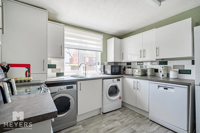 2 Bedroom End Of Terrace House For Sale In New Street, Wareham, BH20 - Photo 5