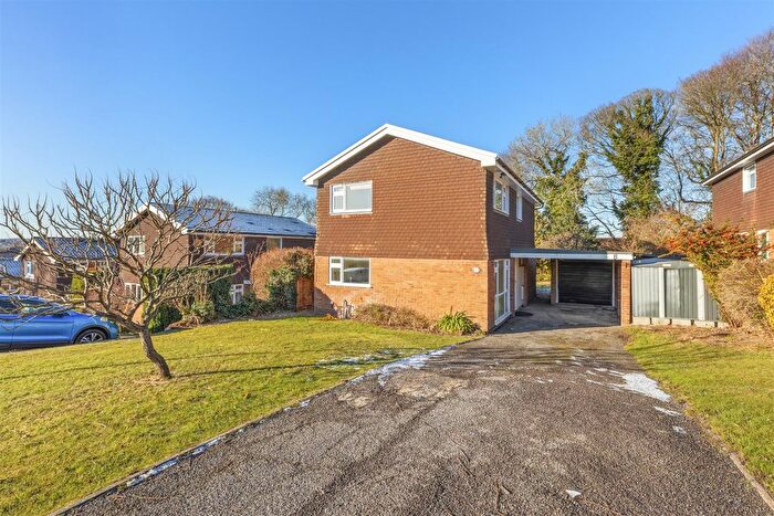 4 Bedroom Detached House For Sale In Foxhill Close, High Wycombe, HP13